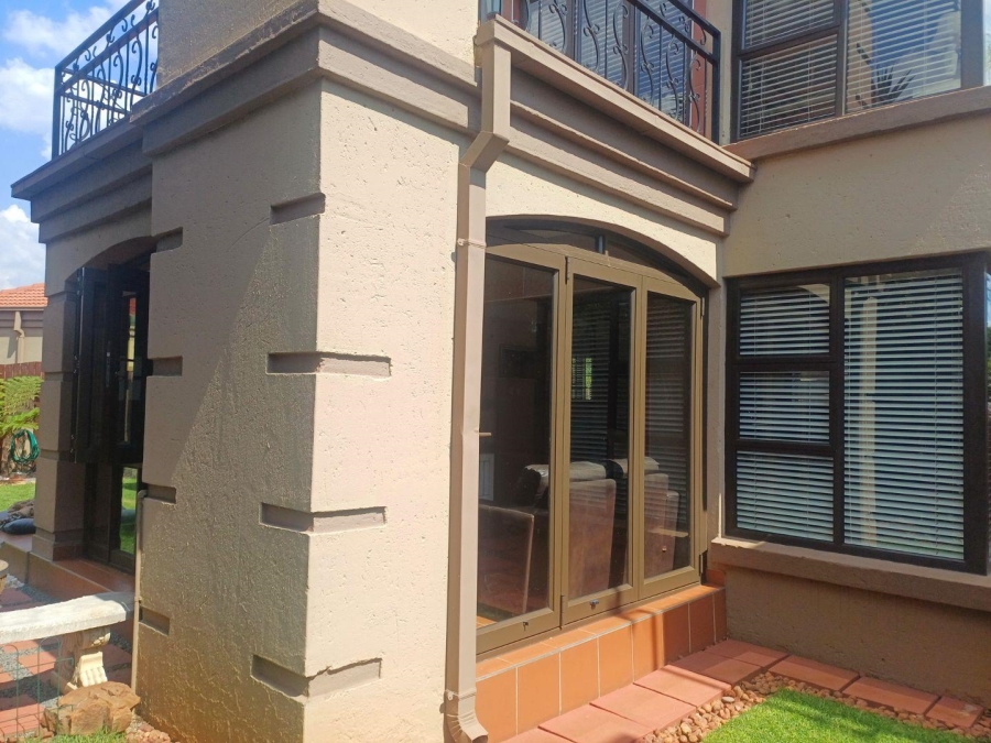 3 Bedroom Property for Sale in Glen Marais Gauteng