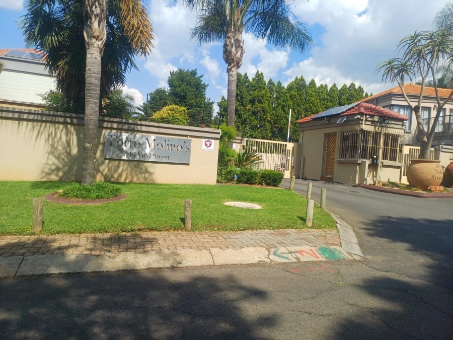 3 Bedroom Property for Sale in Glen Marais Gauteng