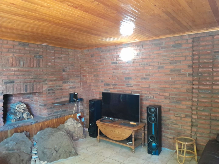 5 Bedroom Property for Sale in South Crest Gauteng