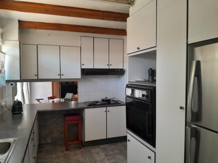 5 Bedroom Property for Sale in South Crest Gauteng