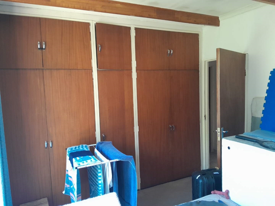 5 Bedroom Property for Sale in South Crest Gauteng