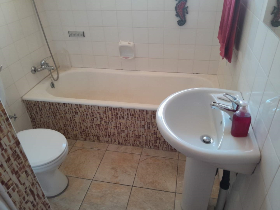 5 Bedroom Property for Sale in South Crest Gauteng