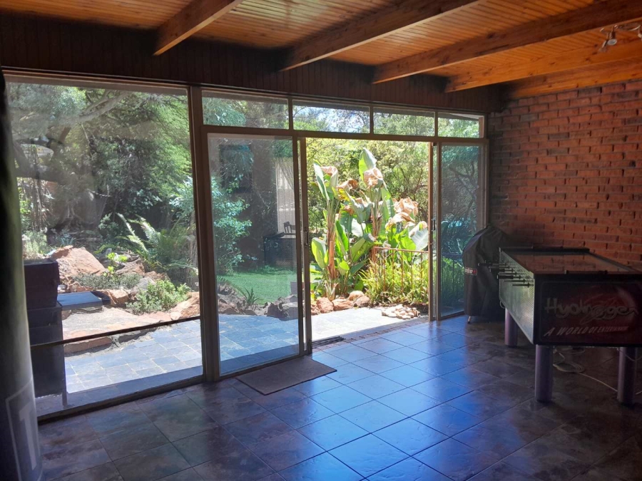 5 Bedroom Property for Sale in South Crest Gauteng