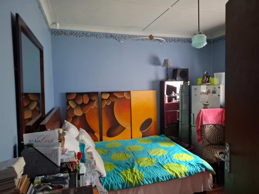 4 Bedroom Property for Sale in Linmeyer Gauteng