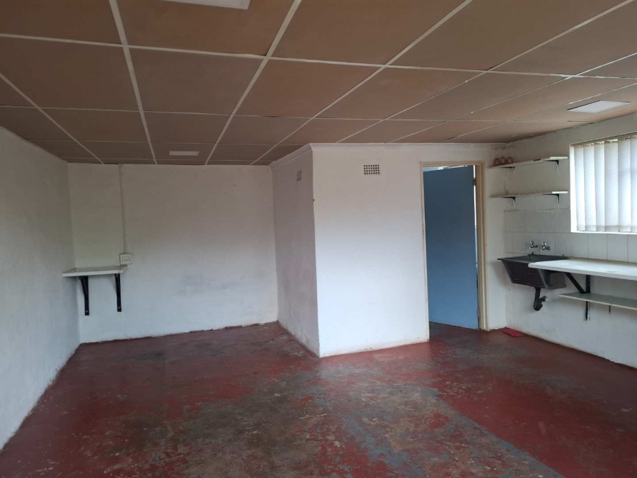 4 Bedroom Property for Sale in Linmeyer Gauteng