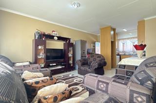 2 Bedroom Property for Sale in Meredale Gauteng