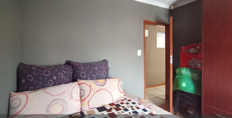 3 Bedroom Property for Sale in Clayville Gauteng