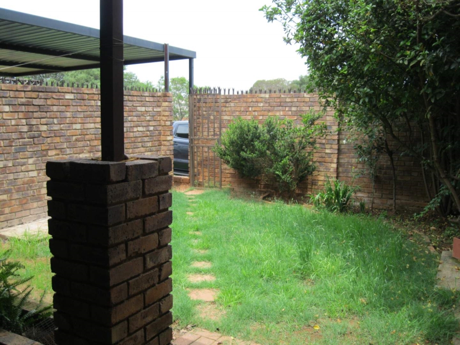 4 Bedroom Property for Sale in Rietvlei Country Estate Gauteng
