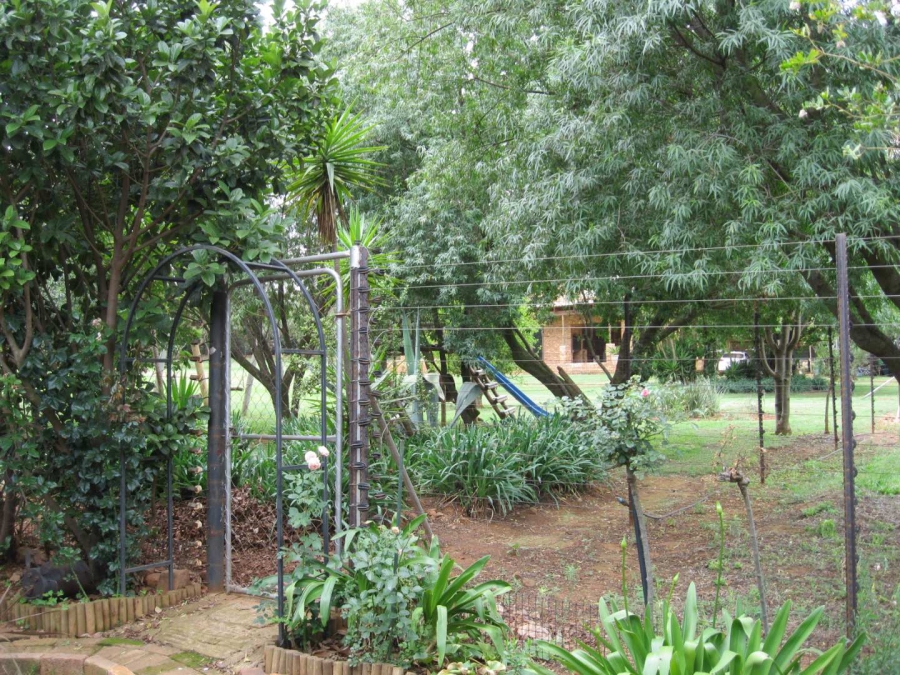 4 Bedroom Property for Sale in Rietvlei Country Estate Gauteng