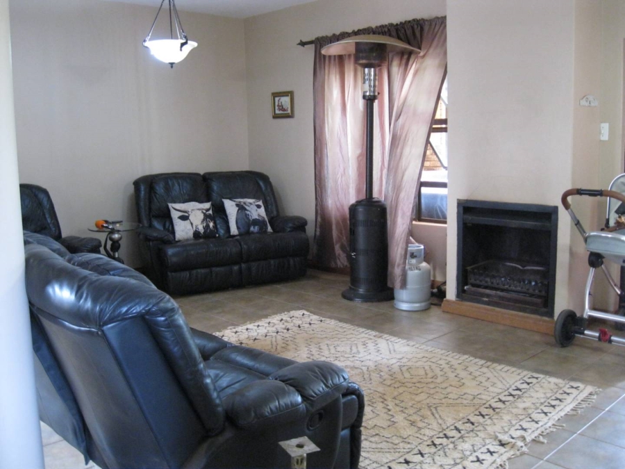 4 Bedroom Property for Sale in Rietvlei Country Estate Gauteng