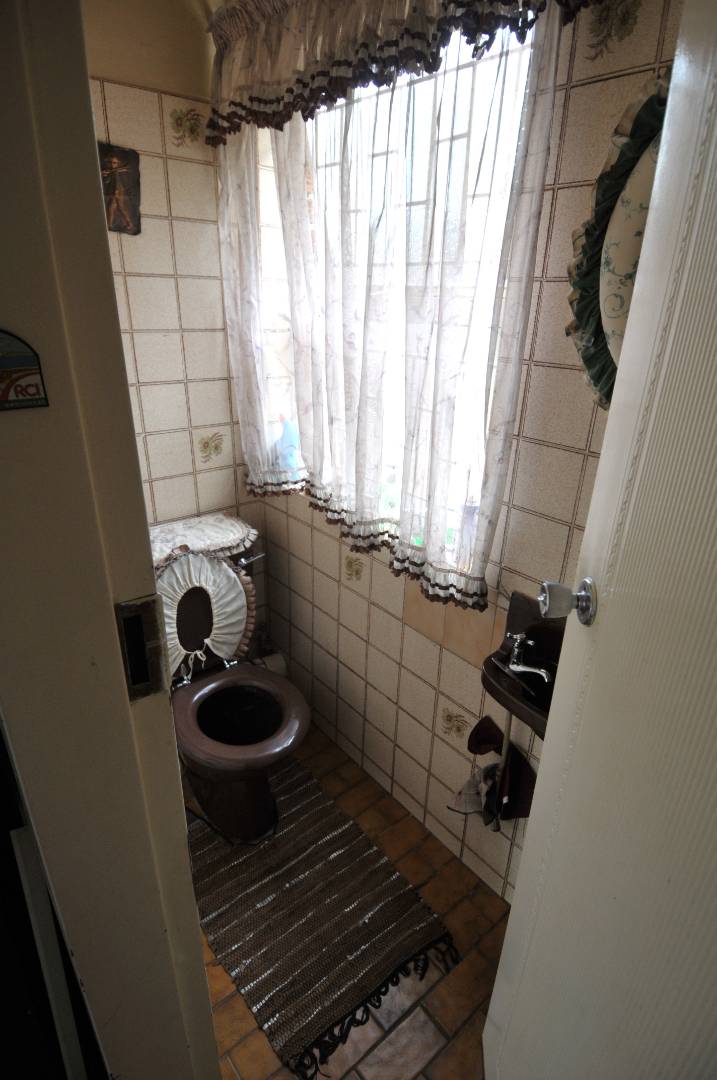 4 Bedroom Property for Sale in Waterkloof Glen Gauteng