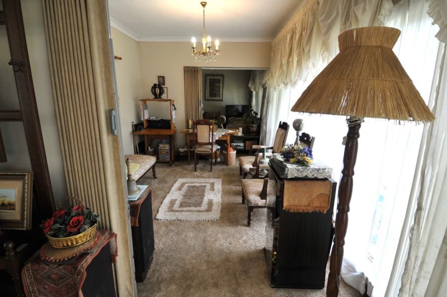 4 Bedroom Property for Sale in Waterkloof Glen Gauteng