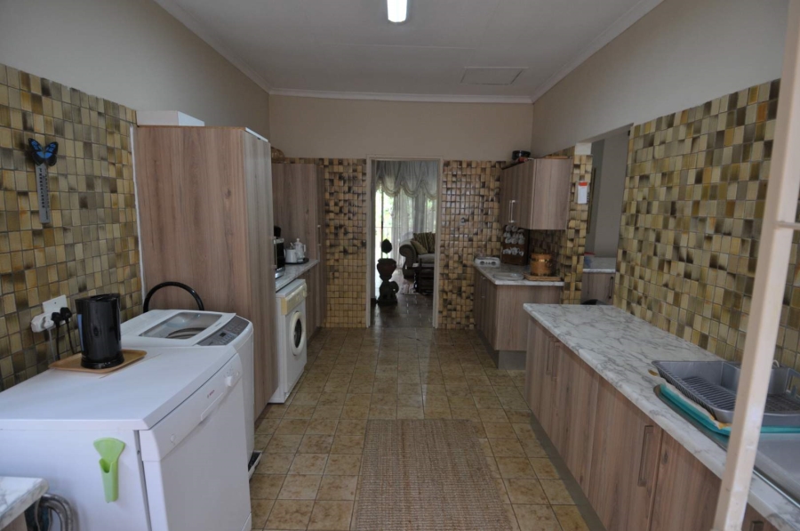 4 Bedroom Property for Sale in Waterkloof Glen Gauteng