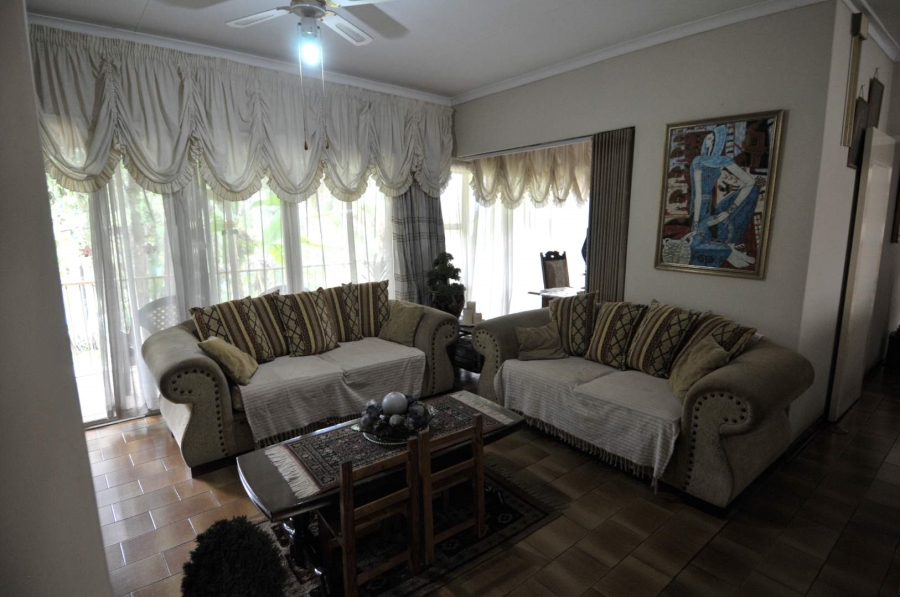 4 Bedroom Property for Sale in Waterkloof Glen Gauteng