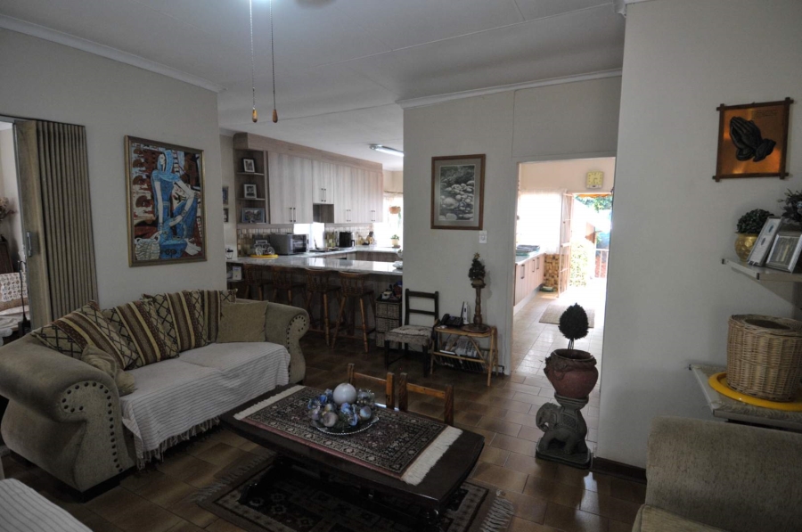 4 Bedroom Property for Sale in Waterkloof Glen Gauteng