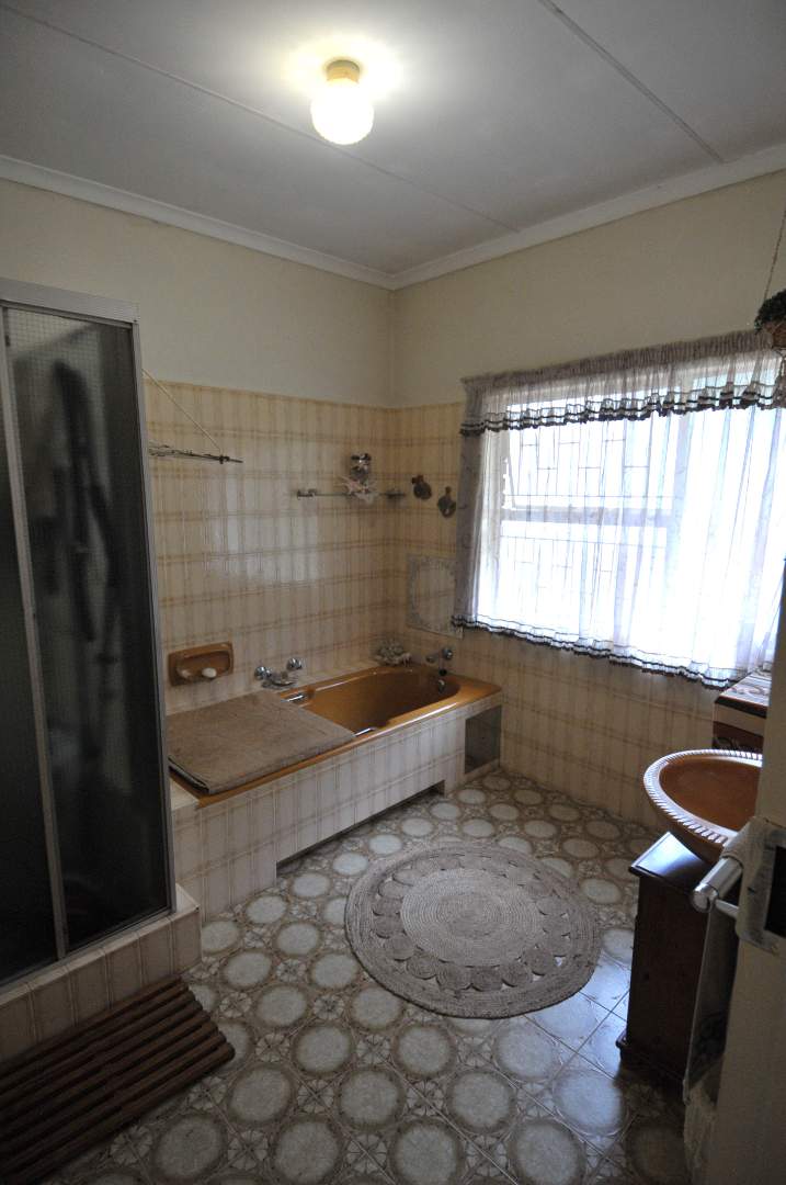 4 Bedroom Property for Sale in Waterkloof Glen Gauteng