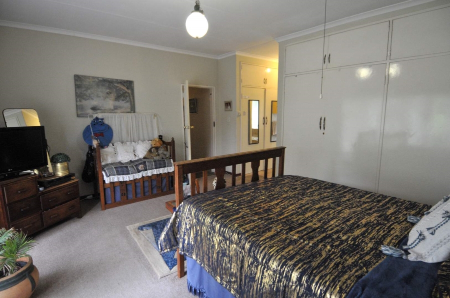 4 Bedroom Property for Sale in Waterkloof Glen Gauteng