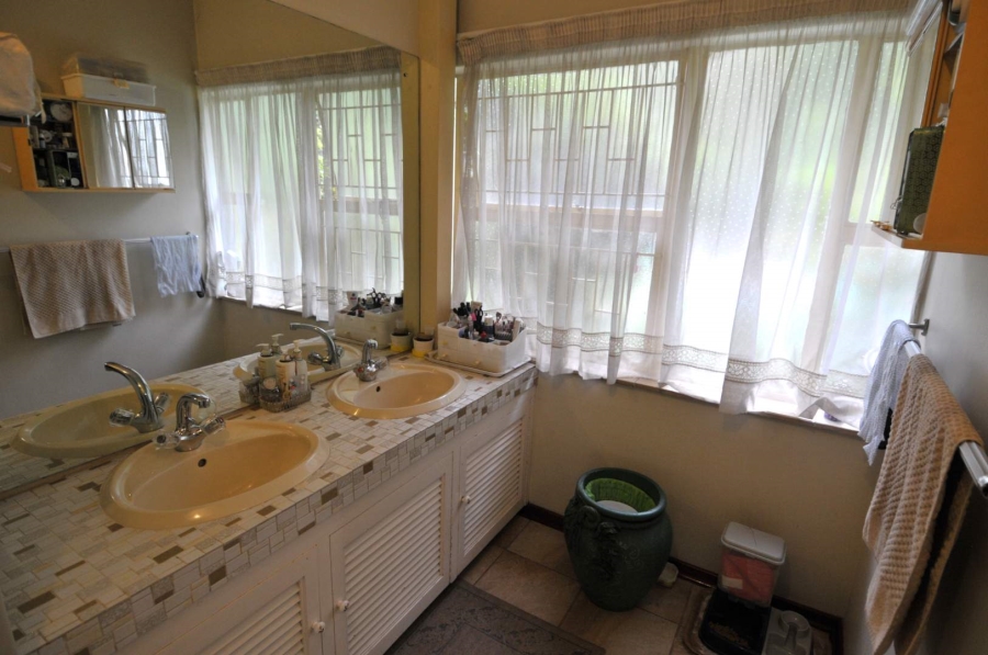 4 Bedroom Property for Sale in Waterkloof Glen Gauteng