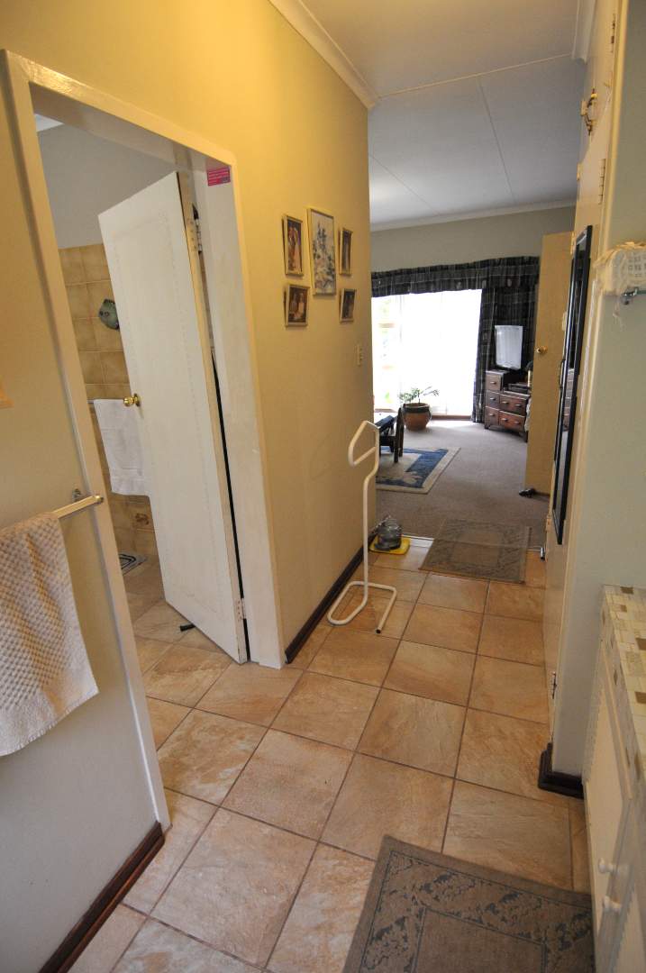 4 Bedroom Property for Sale in Waterkloof Glen Gauteng