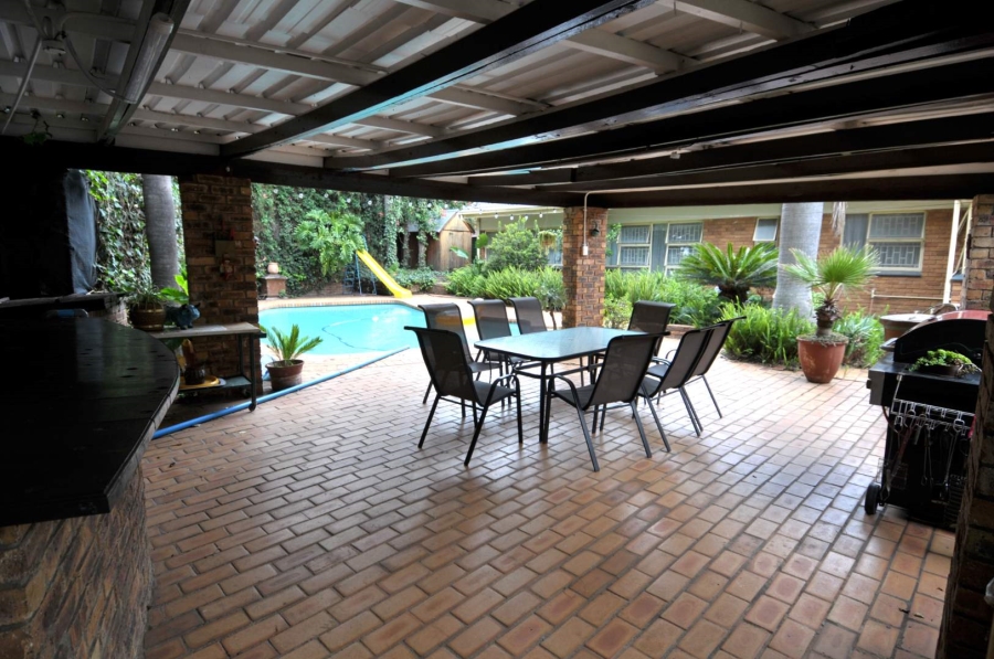 4 Bedroom Property for Sale in Waterkloof Glen Gauteng