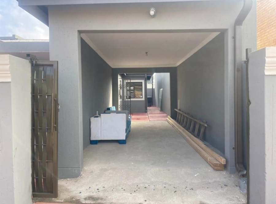 3 Bedroom Property for Sale in Meadowlands Zone 6 Gauteng