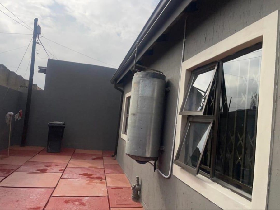 3 Bedroom Property for Sale in Meadowlands Zone 6 Gauteng