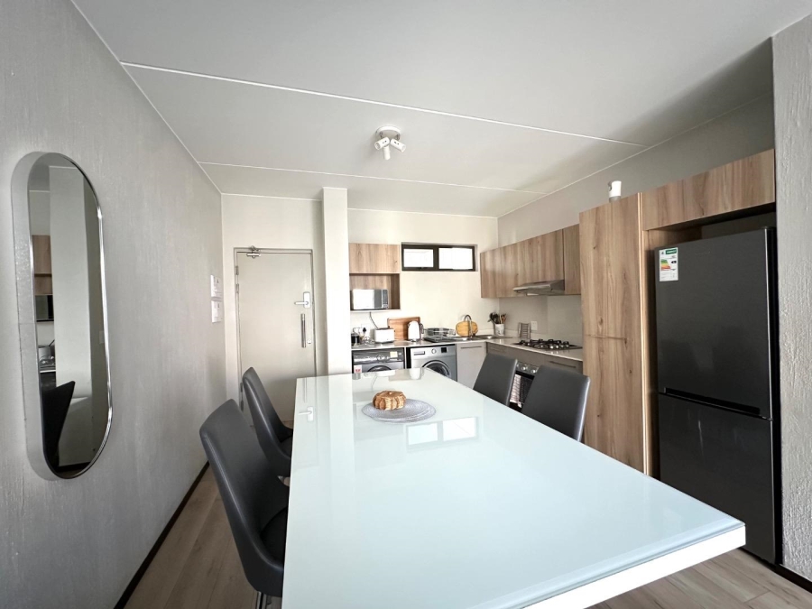 To Let 2 Bedroom Property for Rent in Broadacres Gauteng