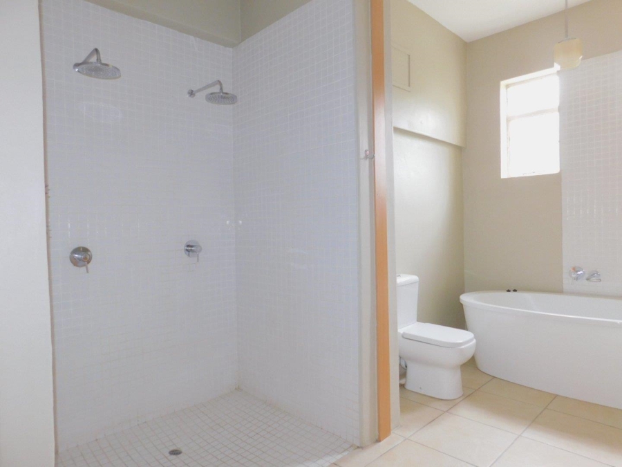 To Let 3 Bedroom Property for Rent in Illovo Gauteng