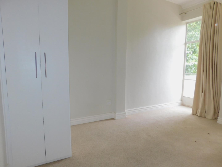 To Let 3 Bedroom Property for Rent in Illovo Gauteng