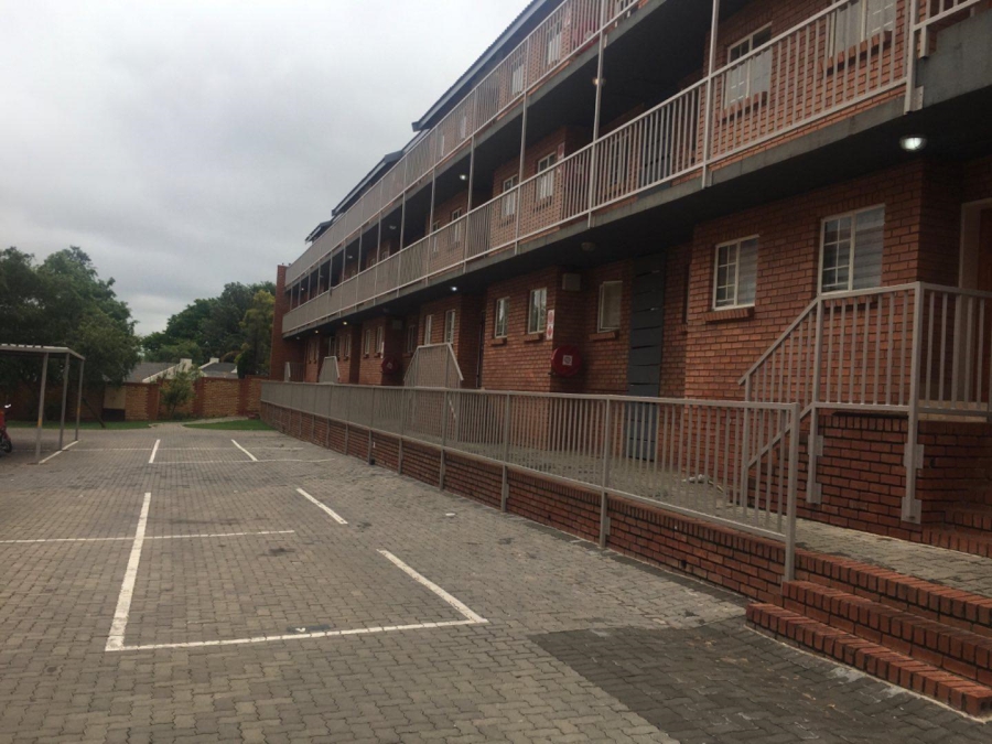 1 Bedroom Property for Sale in The Reeds Gauteng