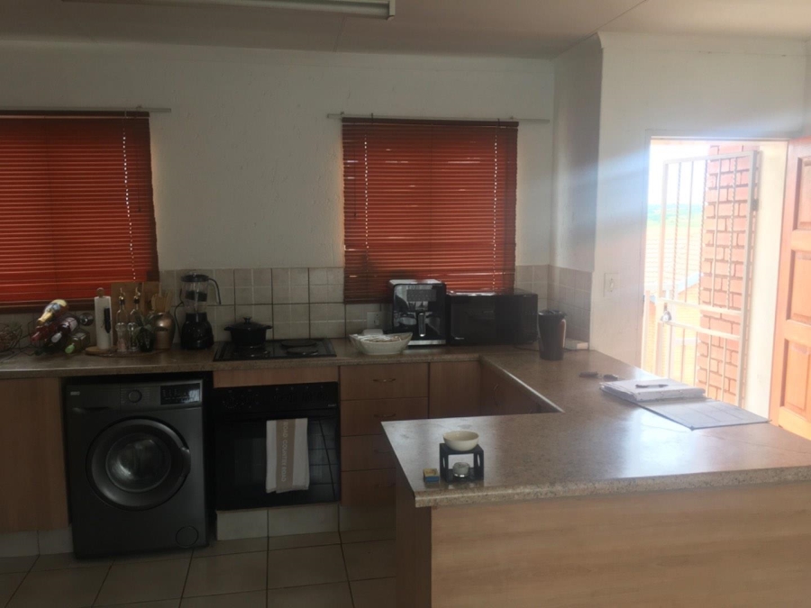 1 Bedroom Property for Sale in The Reeds Gauteng