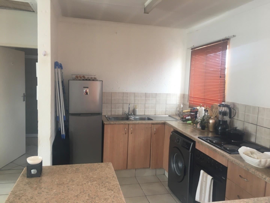 1 Bedroom Property for Sale in The Reeds Gauteng