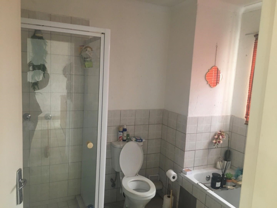 1 Bedroom Property for Sale in The Reeds Gauteng