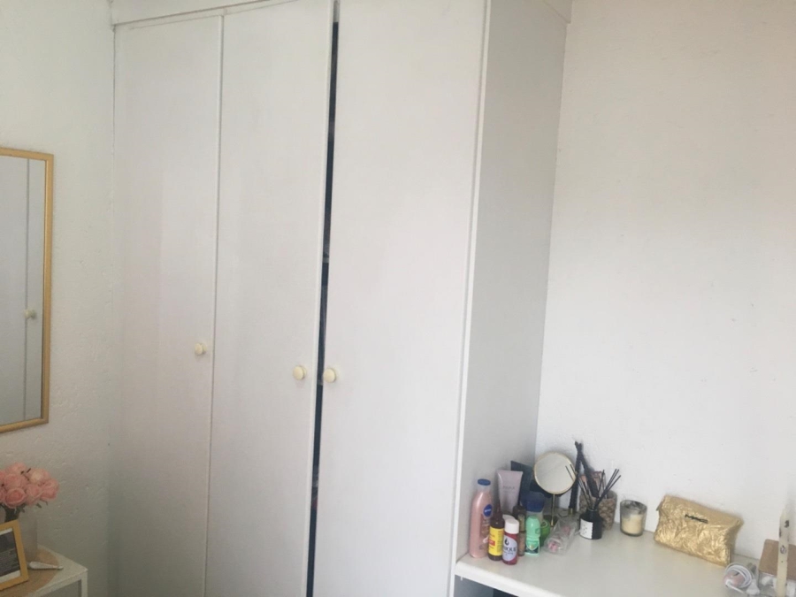 1 Bedroom Property for Sale in The Reeds Gauteng