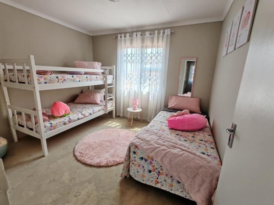 3 Bedroom Property for Sale in Dawn Park Gauteng