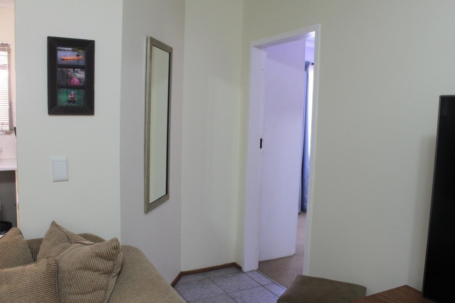 2 Bedroom Property for Sale in Bonaero Park Gauteng