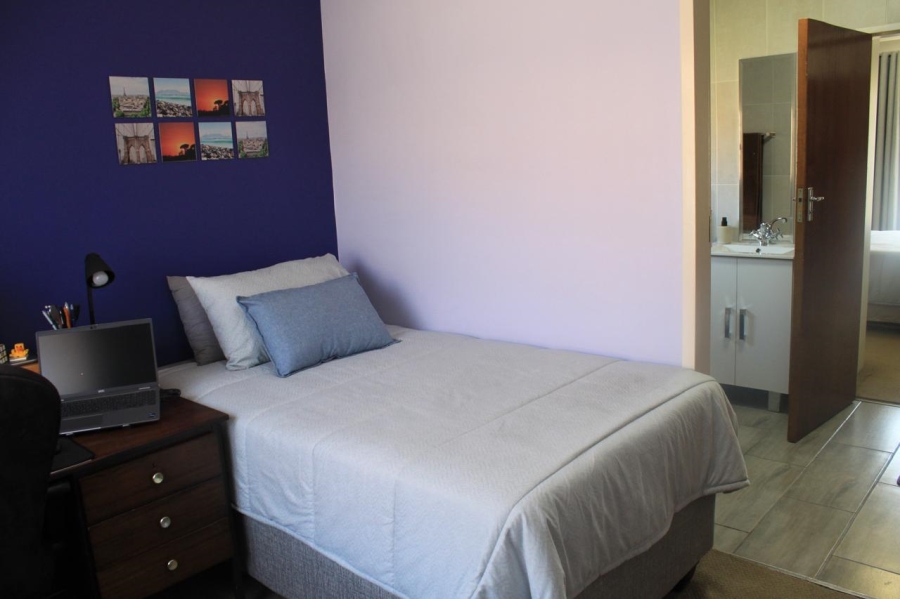 2 Bedroom Property for Sale in Bonaero Park Gauteng