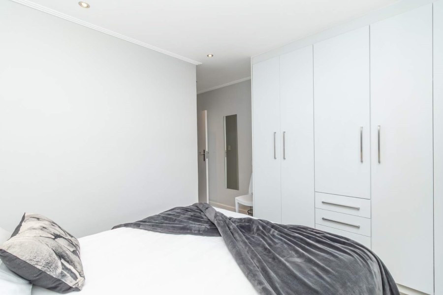 2 Bedroom Property for Sale in Rosebank Gauteng