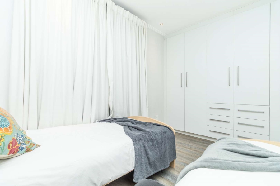 2 Bedroom Property for Sale in Rosebank Gauteng