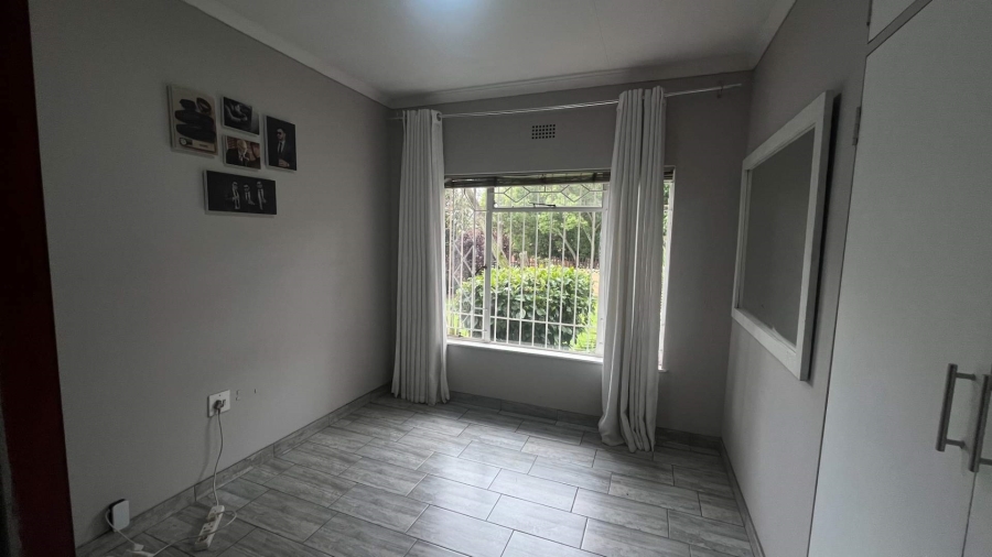 4 Bedroom Property for Sale in Brackendowns Gauteng