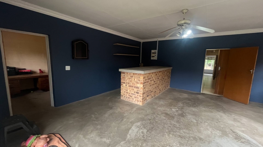 4 Bedroom Property for Sale in Brackendowns Gauteng