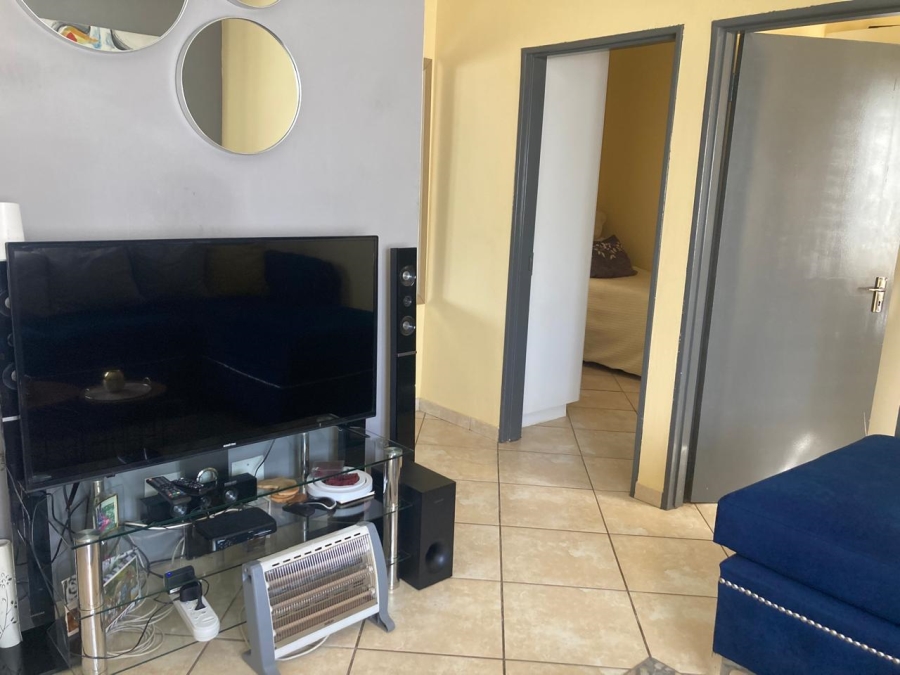 2 Bedroom Property for Sale in Jabulani Gauteng