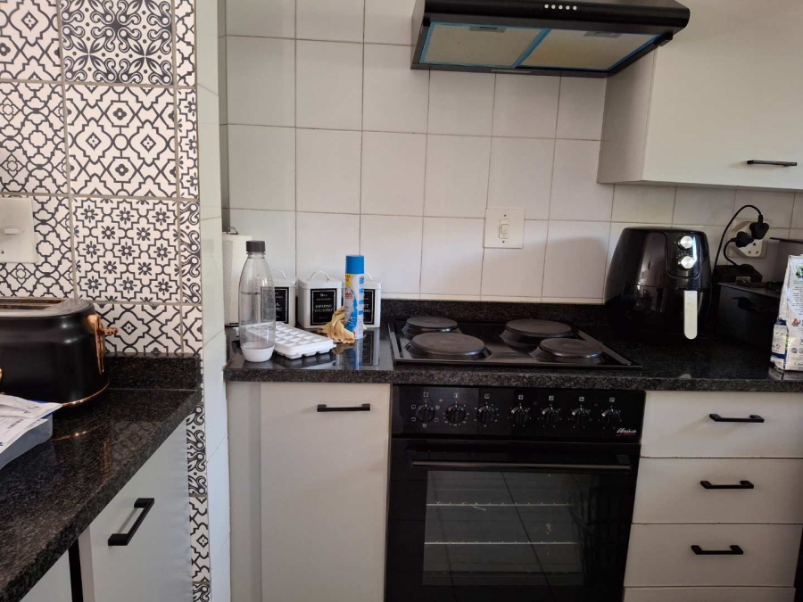 To Let 2 Bedroom Property for Rent in Morningside Gauteng