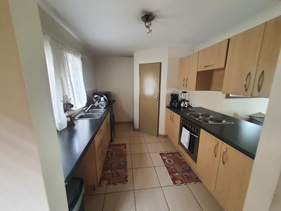 2 Bedroom Property for Sale in Vorna Valley Gauteng