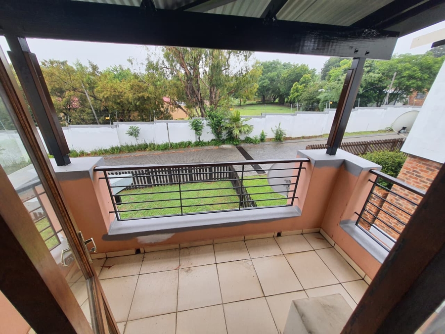 2 Bedroom Property for Sale in Vorna Valley Gauteng