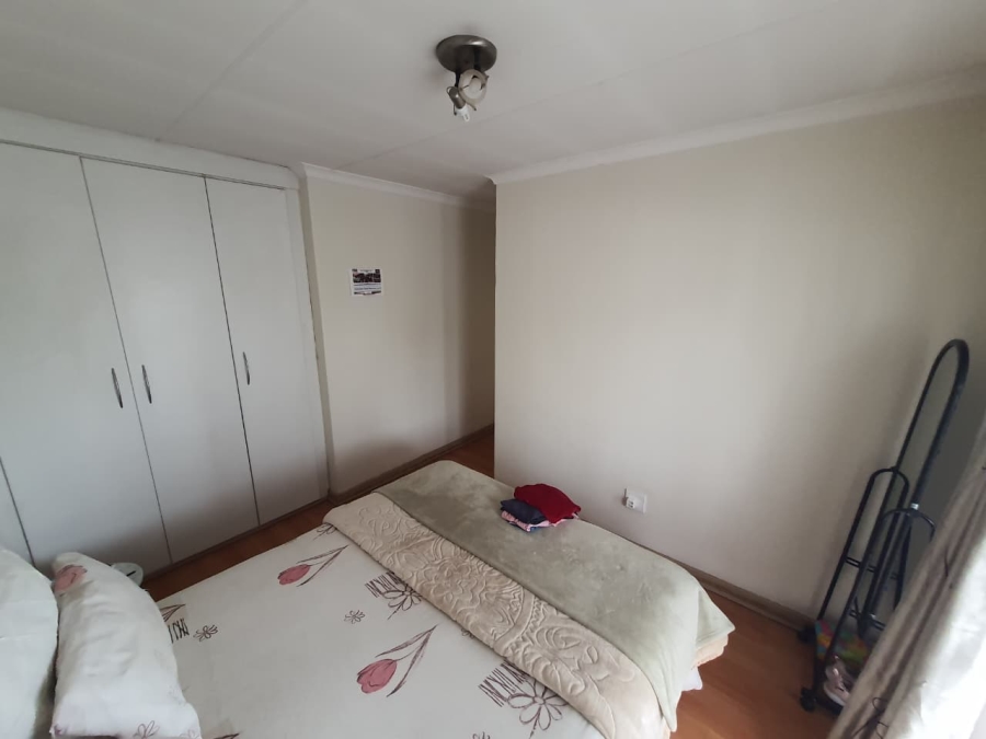 2 Bedroom Property for Sale in Vorna Valley Gauteng