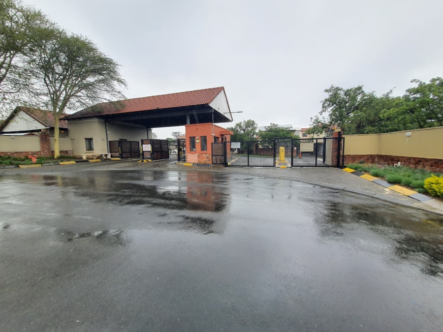 2 Bedroom Property for Sale in Vorna Valley Gauteng