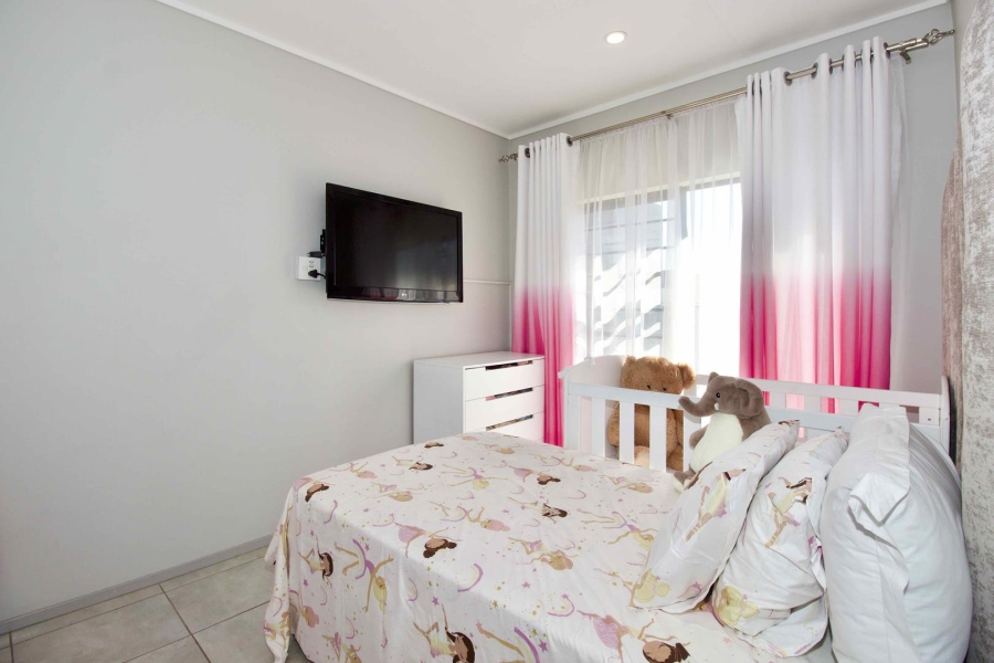 3 Bedroom Property for Sale in Rooihuiskraal North Gauteng