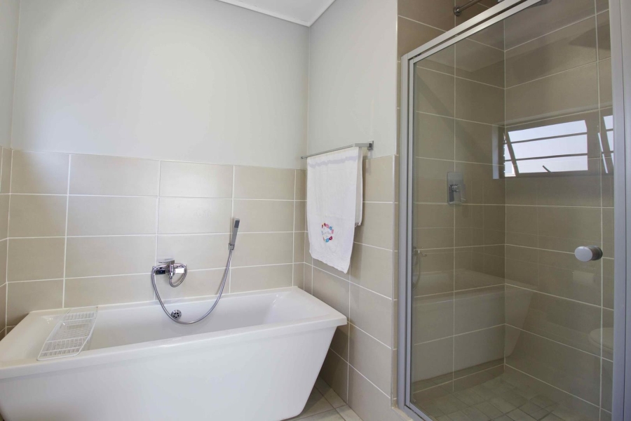 3 Bedroom Property for Sale in Rooihuiskraal North Gauteng