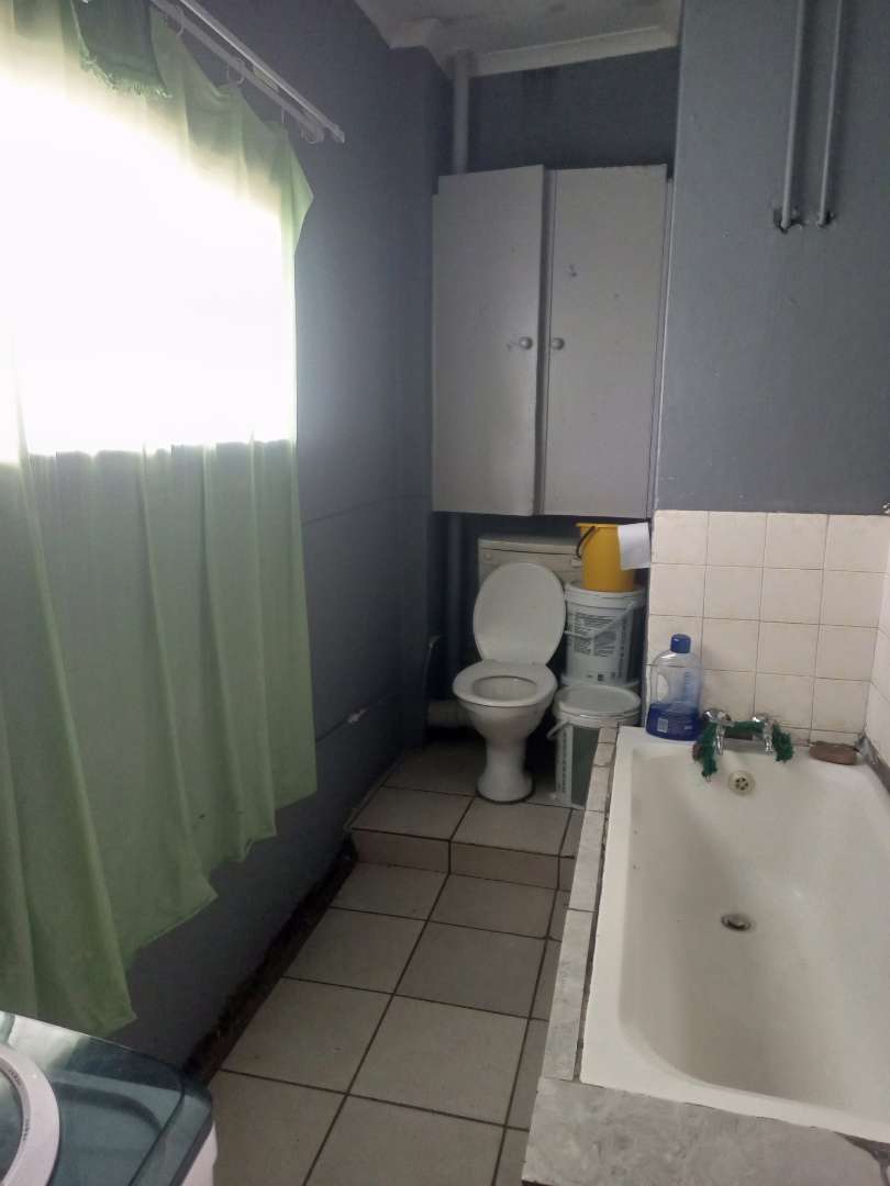 2 Bedroom Property for Sale in Pretoria West Gauteng